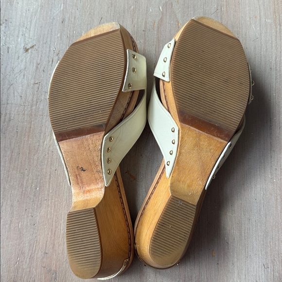 Women’s Coach Lee Crinkle White Patent Wood Clog Sandals Size 7 - Picture 10 of 11